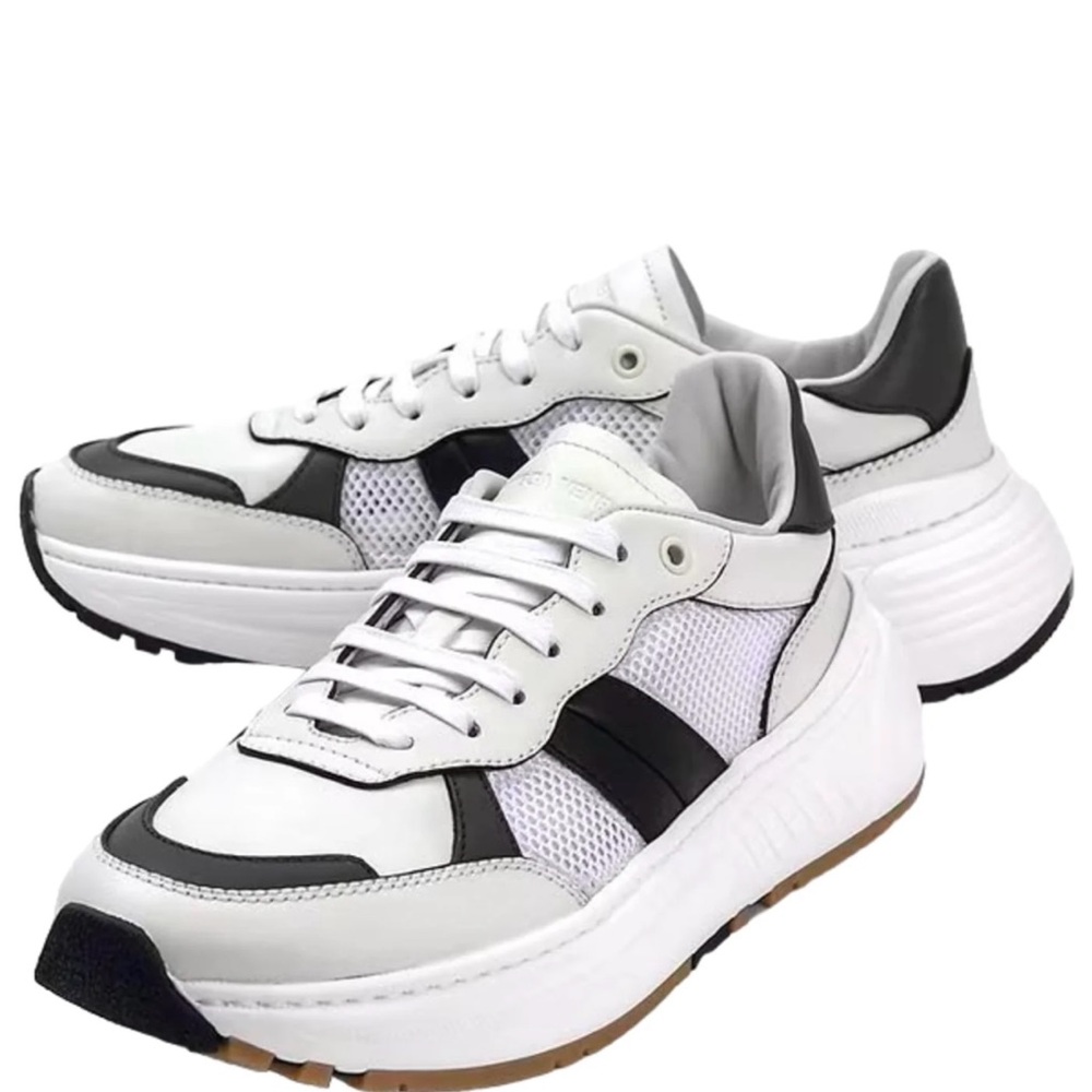 Bottega Veneta Leather sneaker